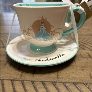 Cinderella Teacup and Saucer Set